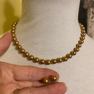 Pearl necklace choker & earrings set